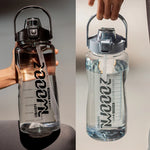 Botella deportiva de gran capacidad con pajilla – 1.5 L a 3.8 L