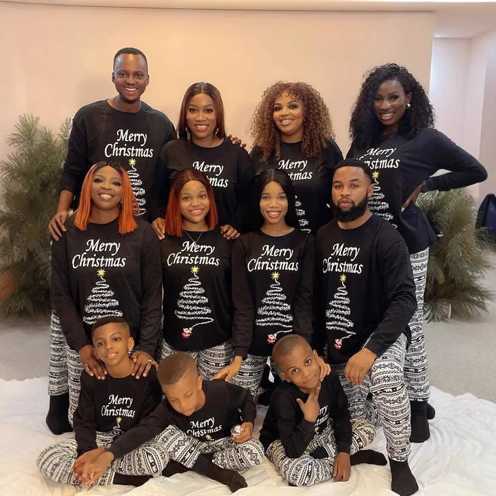 Pijamas familiares navideños estampados – set de 2 piezas