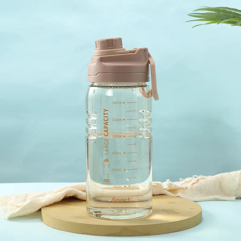 Botella deportiva 1.5 L con asa de silicona – gimnasio y viaje