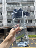 Botella deportiva 1.5 L con asa de silicona – gimnasio y viaje